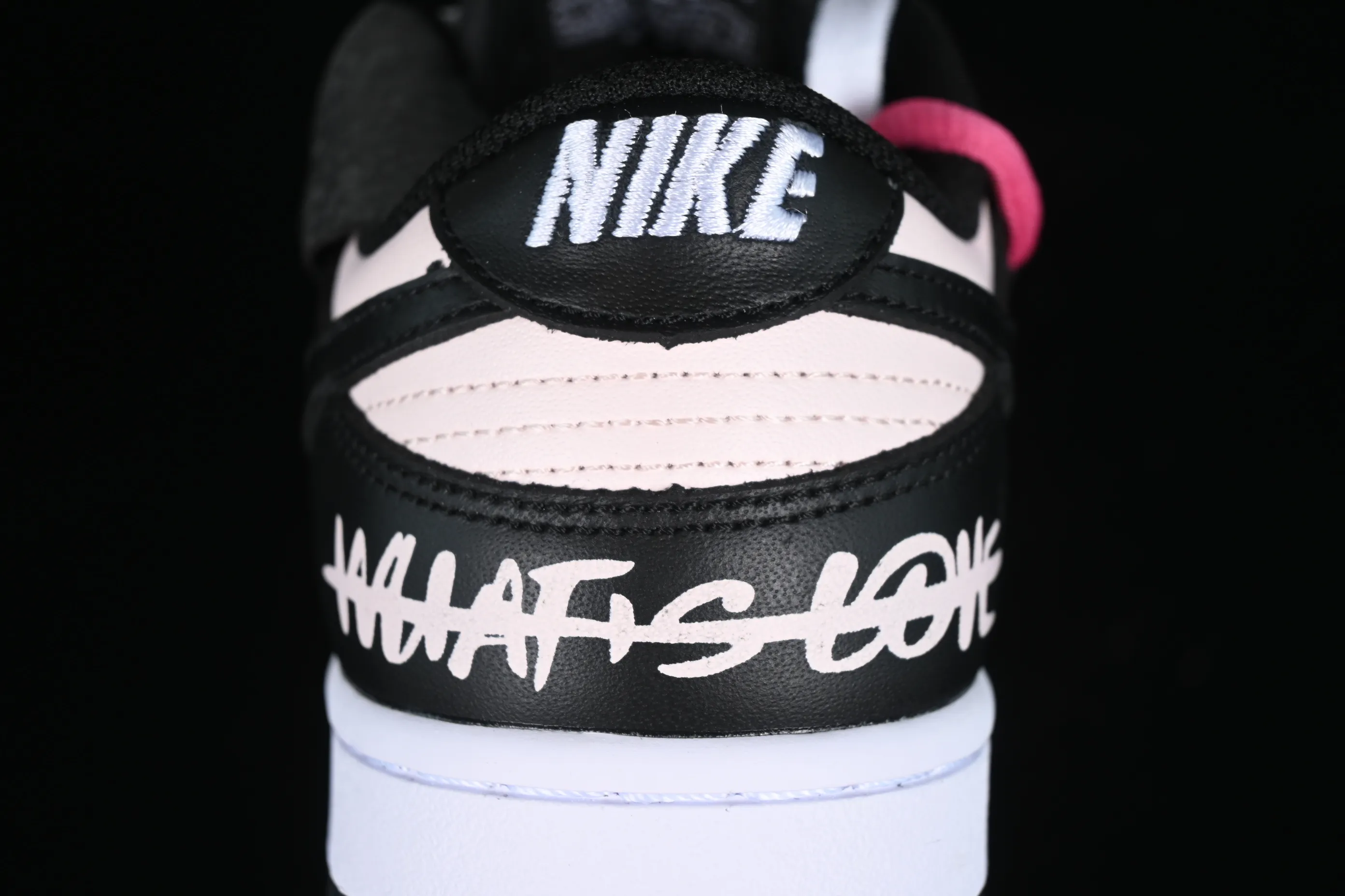 All categories Nk SB Dunk series Nk SB Dunk Low low-top sneakers Nk Dunk Low Raspberry Mousse Pink SB strap low-top casual sneakers CW1590-100